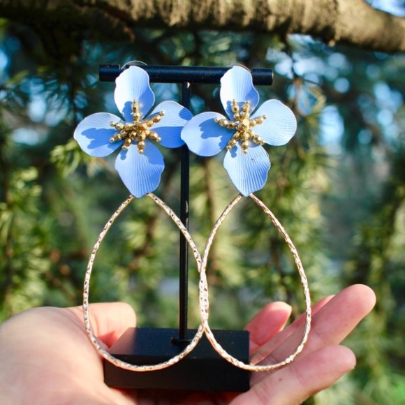 Anthropologie Flower Petals Drop Big Hoop Earrings - Picture 8 of 9